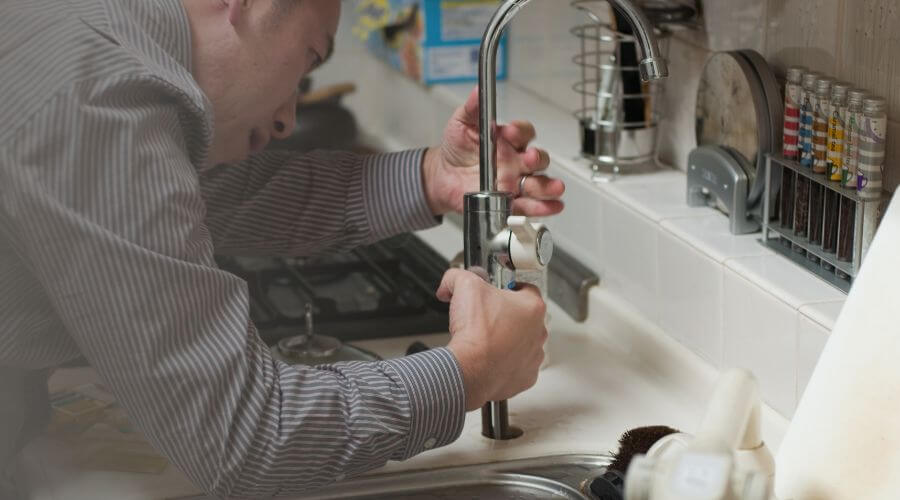 Local expert plumbing services in Hillister, TX
